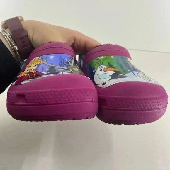 CROCS Frozen Fleece Lined Classic Clog Junior Size 3 - Picture 4 of 9
